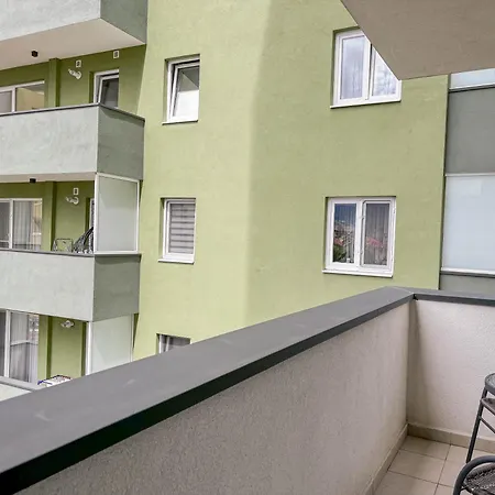 Ember Green Brasov