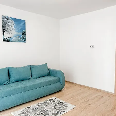 Apartmán Ember *