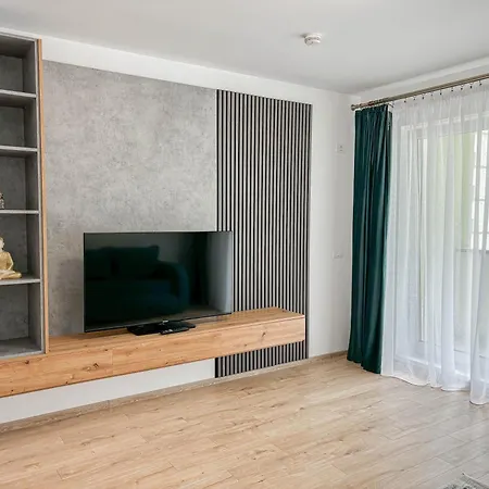 Апартаменты Ember Green Брашов