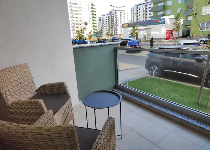 Ember Green * Brașov